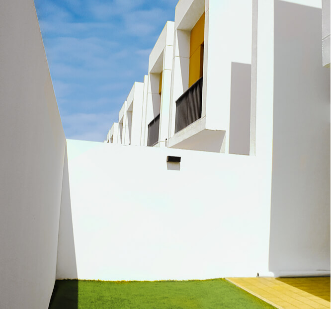 villa with backyard